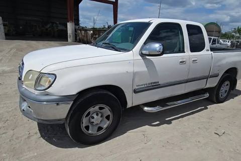 Photo of 2000 Toyota Tundra
