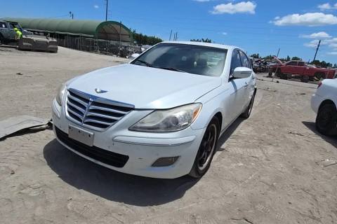 Photo of 2010 Hyundai Genesis