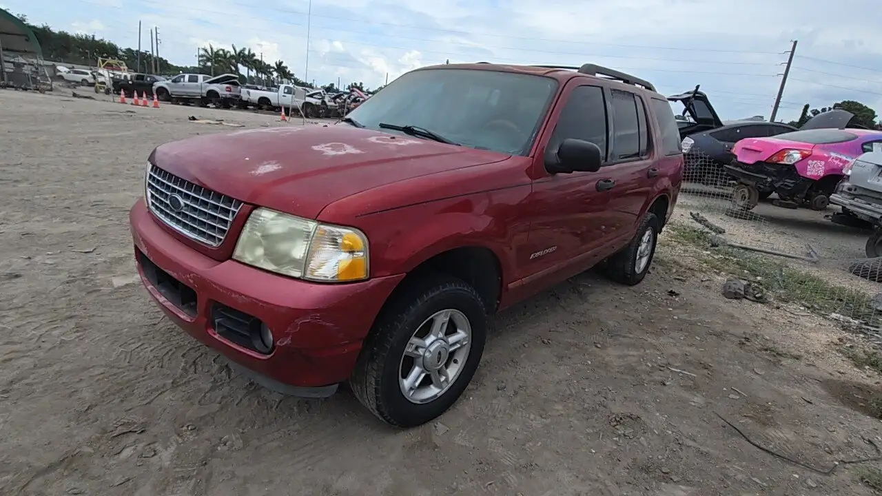 Photo of 2005 Ford Explorer