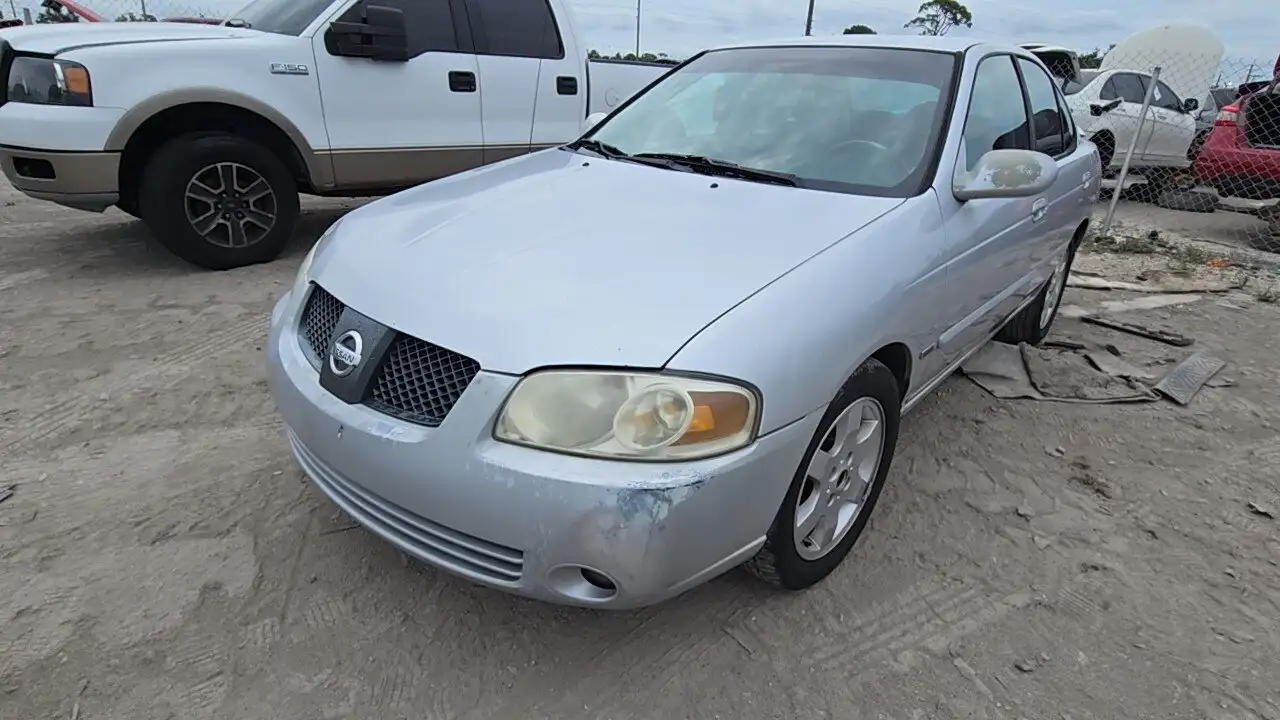 Photo of 2006 Nissan Sentra