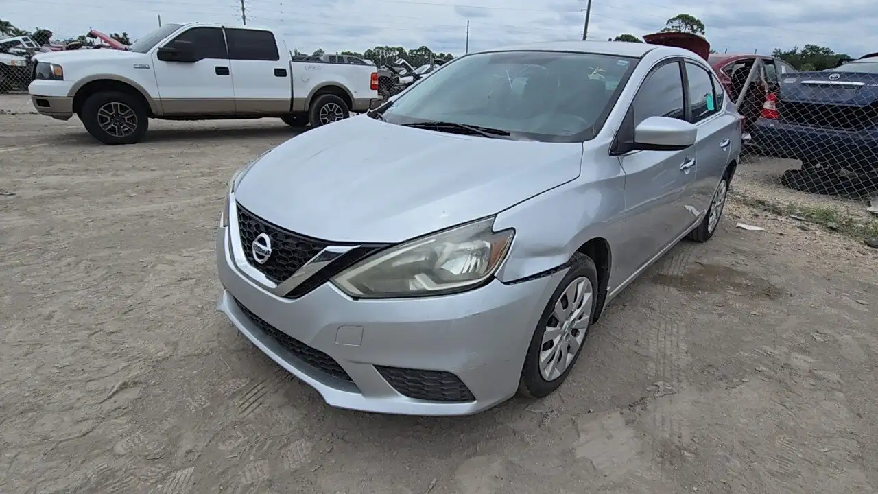 Photo of 2016 Nissan Sentra