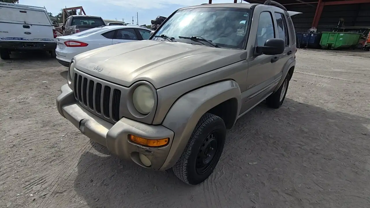 Photo of 2004 Jeep Liberty