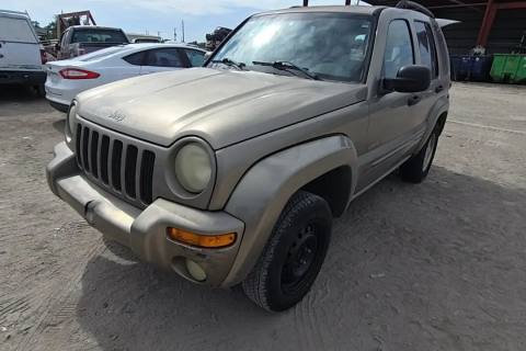 Photo of 2004 Jeep Liberty