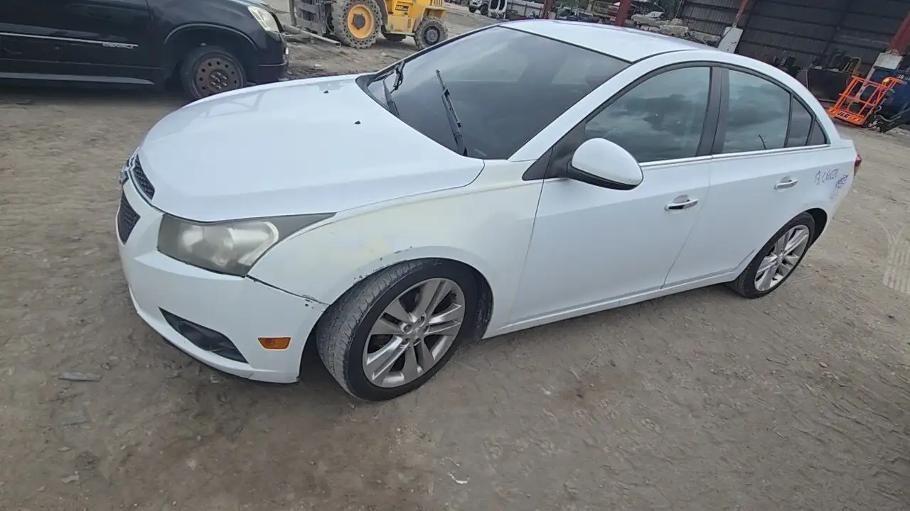 Photo of 2013 Chevrolet Cruze