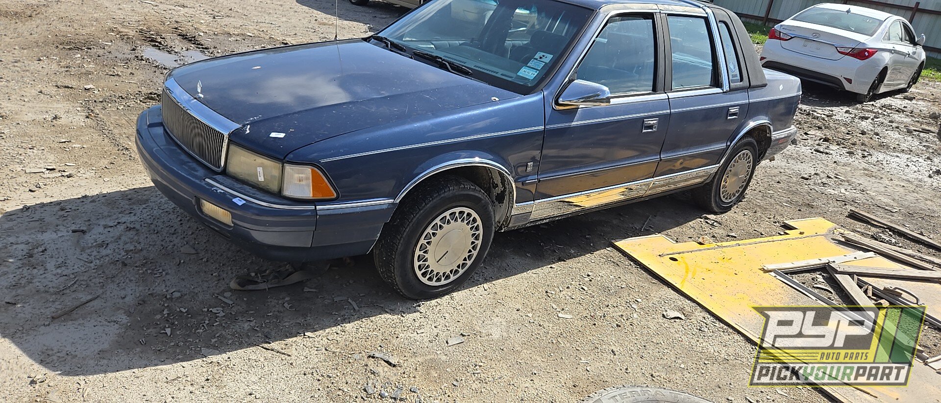 Photo of 1990 Chrysler Lebaron