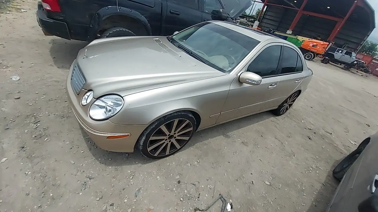 Photo of 2003 Mercedes-Benz E500