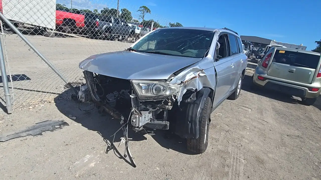 Photo of 2013 Toyota Highlander