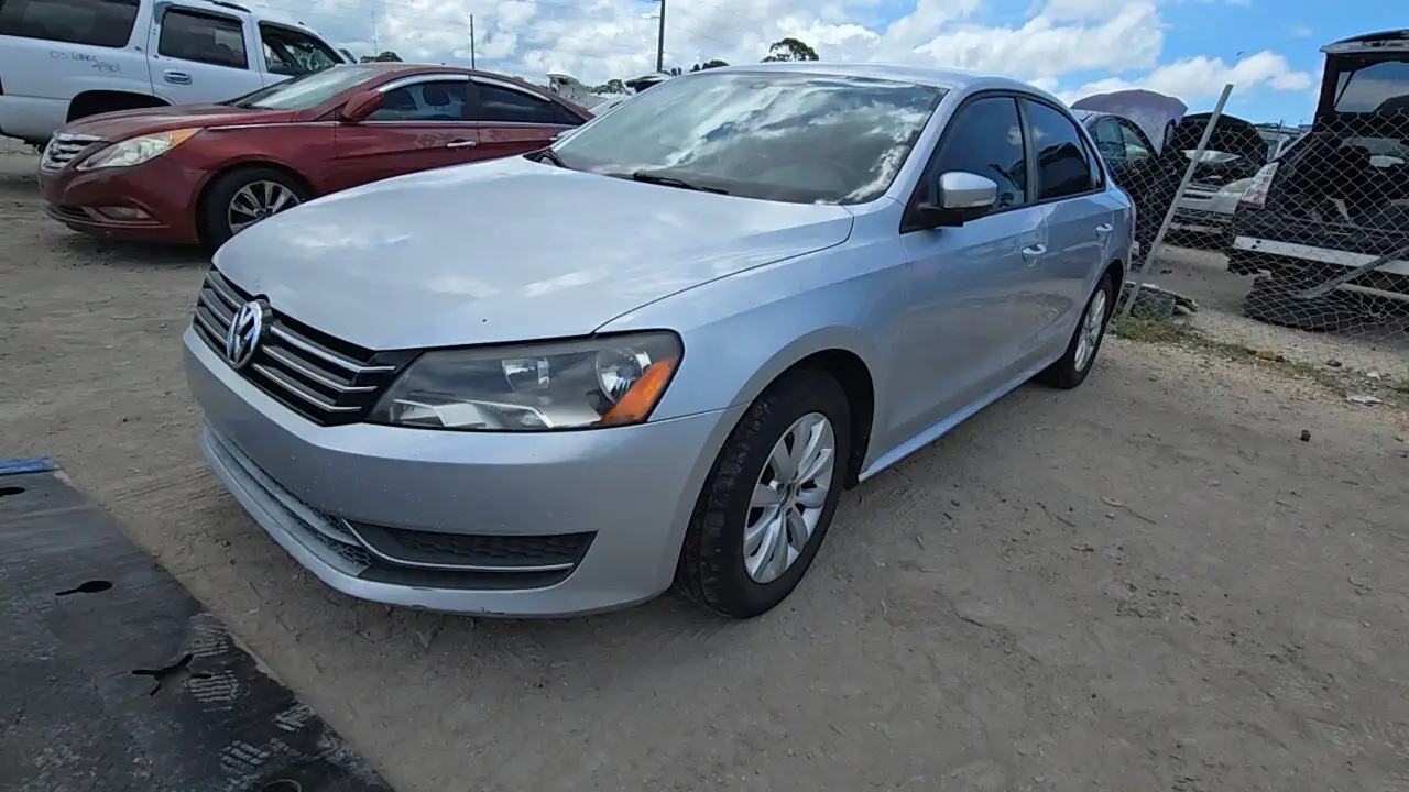 Photo of 2013 Volkswagen Passat