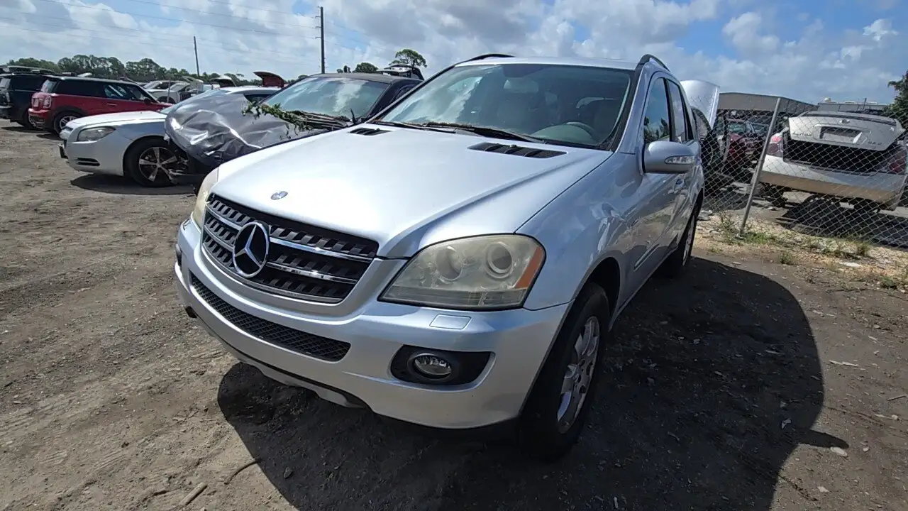 Photo of 2007 Mercedes-Benz Ml350