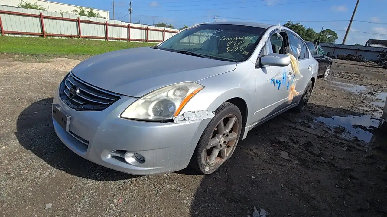 Photo of 2012 Nissan Altima