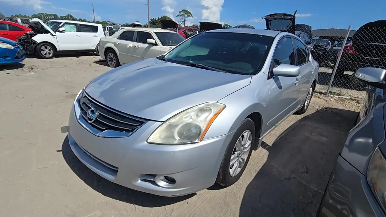 Photo of 2012 Nissan Altima