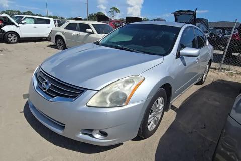 Photo of 2012 Nissan Altima