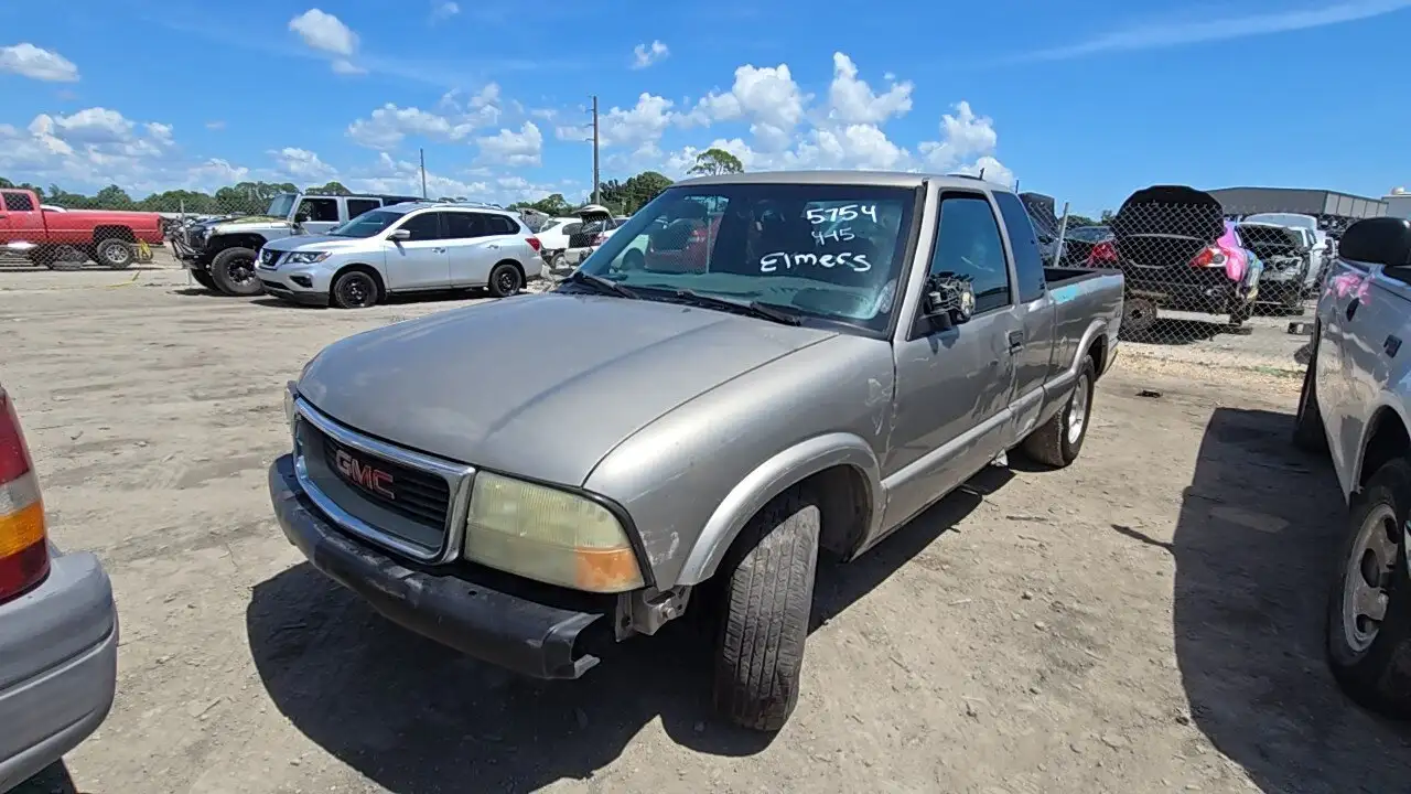 Photo of 2002 Gmc Sonoma