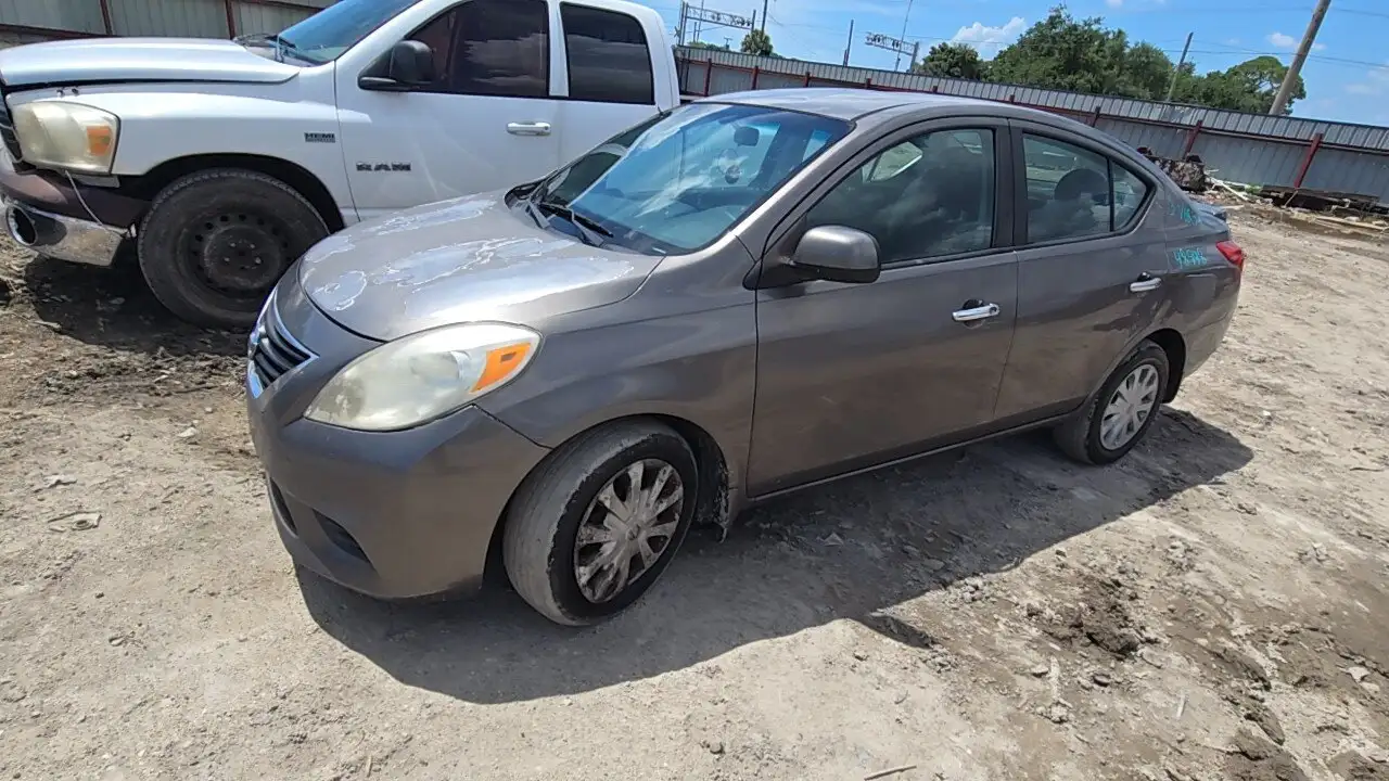 Photo of 2013 Nissan Versa
