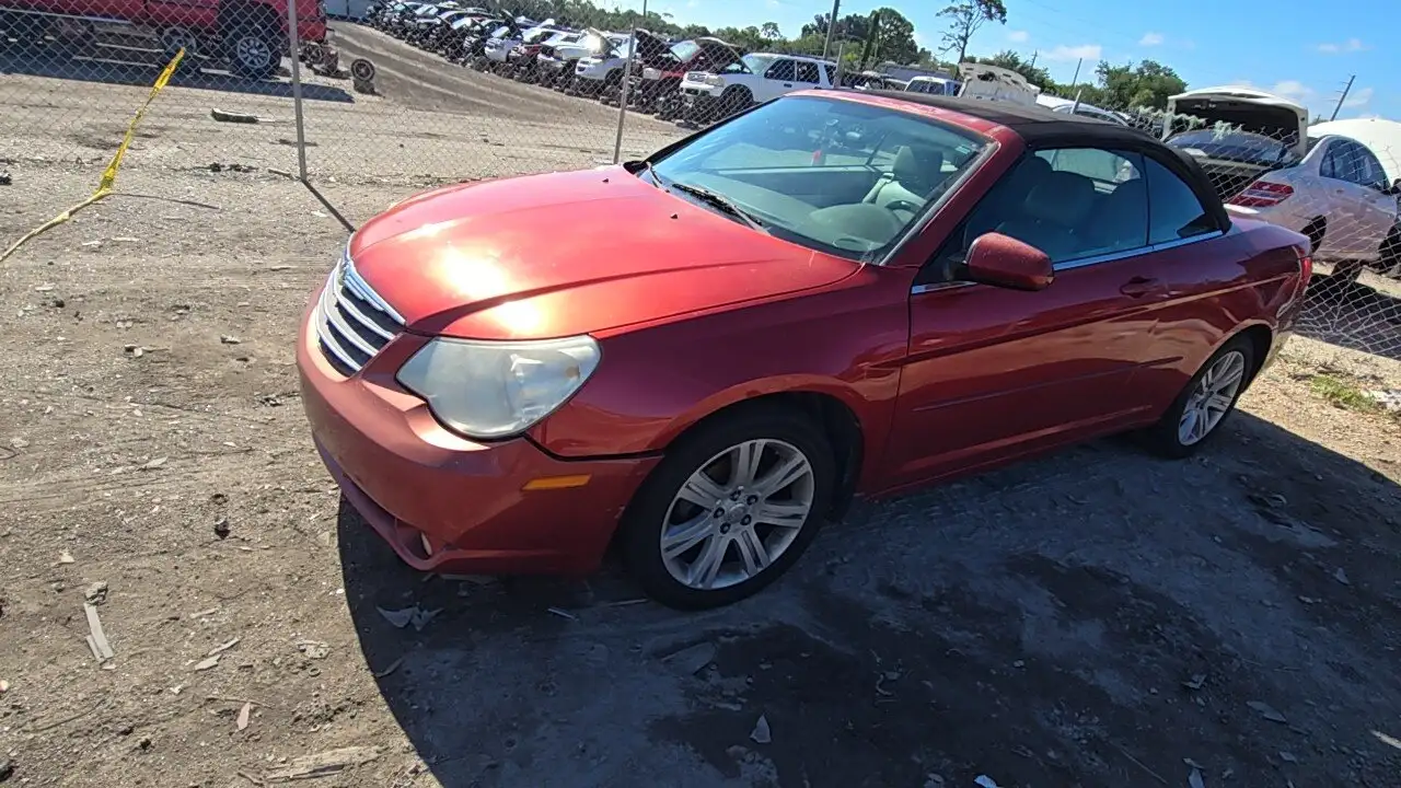 Photo of 2010 Chrysler Sebring