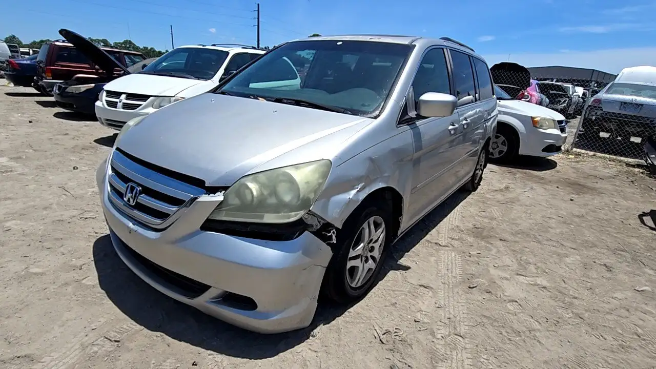 Photo of 2005 Honda Odyssey