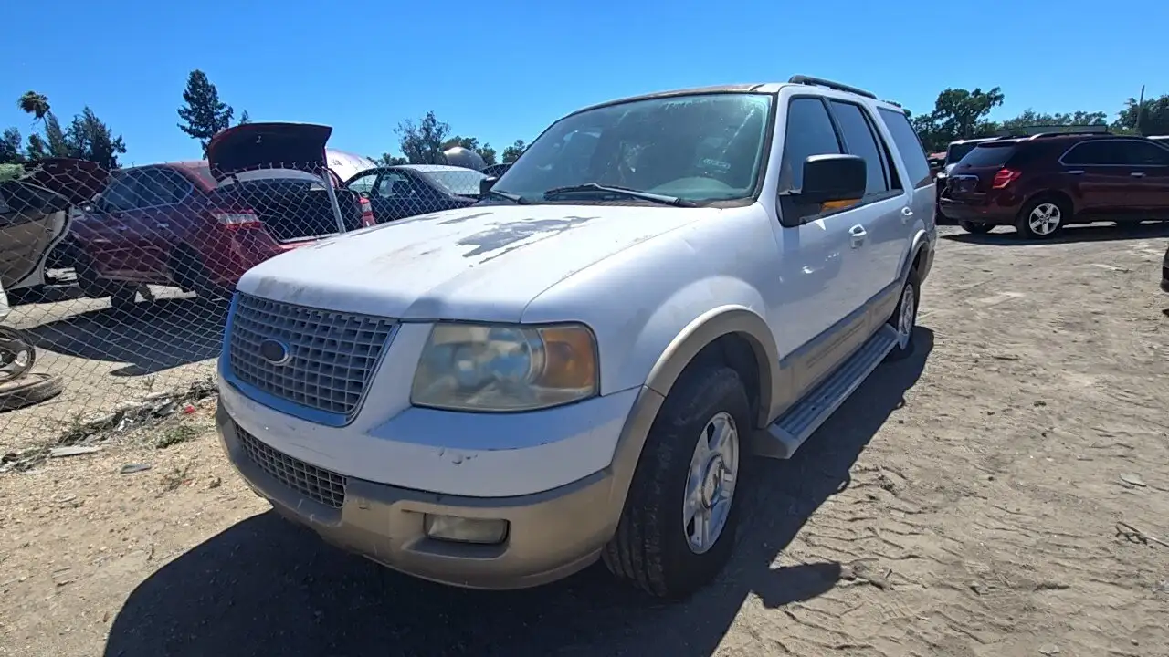 Photo of 2005 Ford Expedition