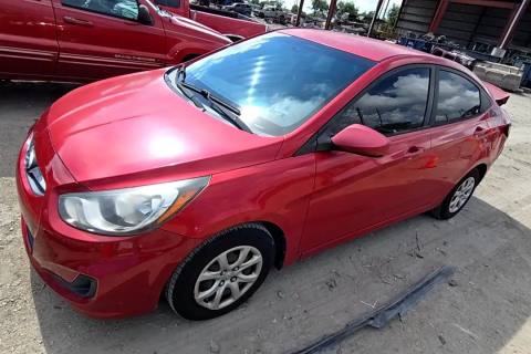Photo of 2012 Hyundai Accent