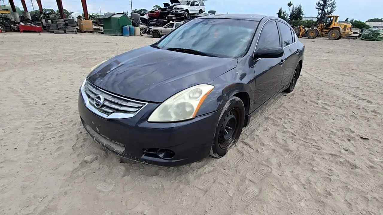 Photo of 2012 Nissan Altima