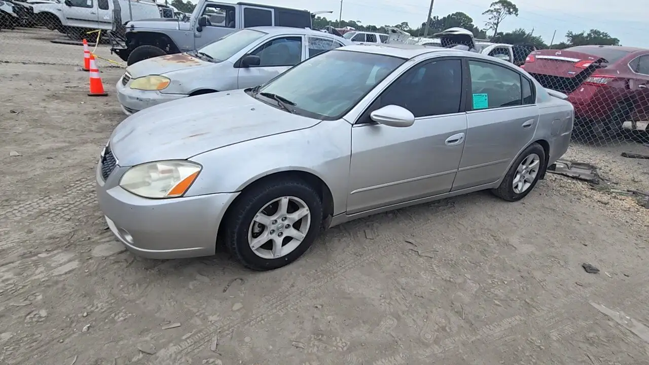 Photo of 2006 Nissan Altima
