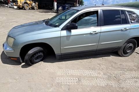 Photo of 2004 Chrysler Pacifica