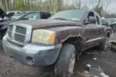 Photo of 2005 Dodge Dakota