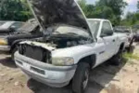 Photo of 2000 Dodge Ram Pickup