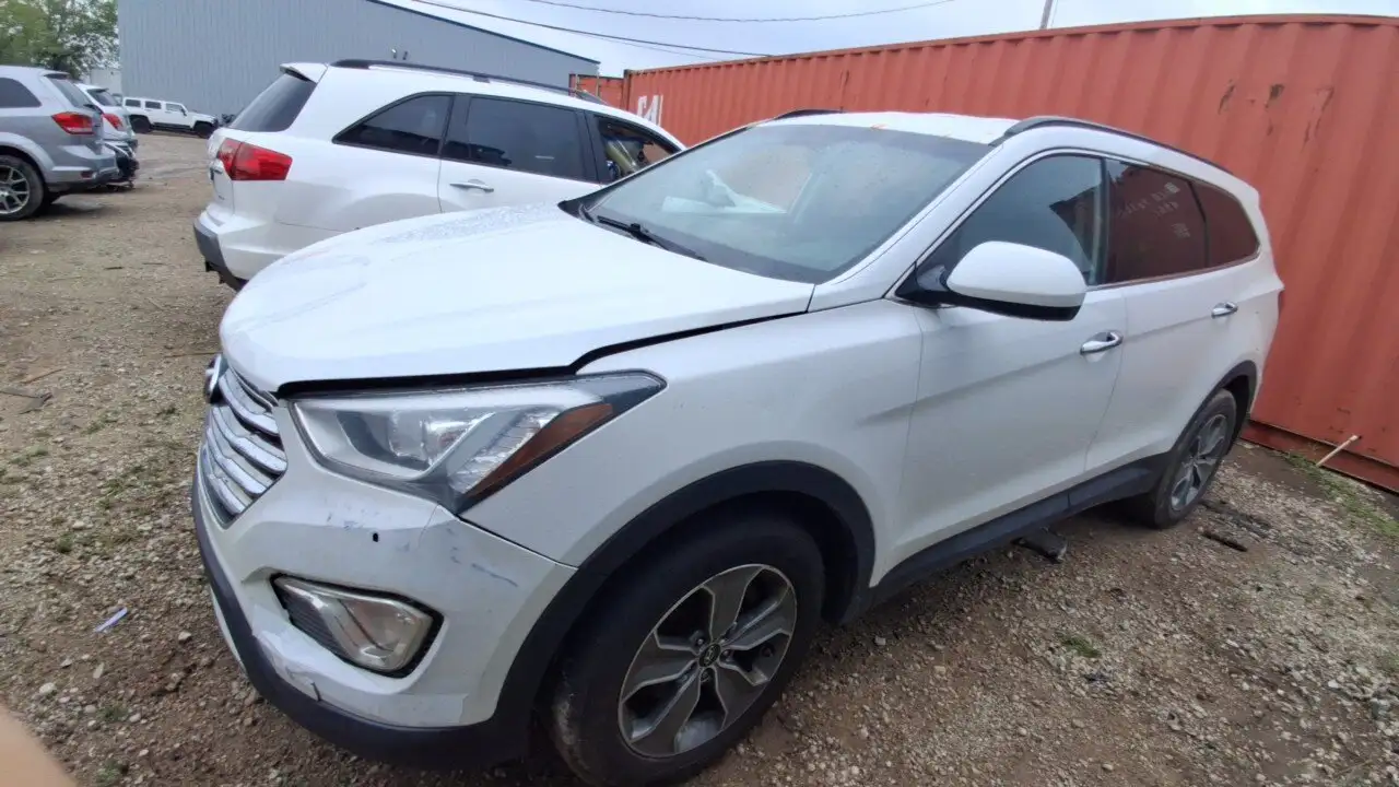 Photo of 2016 Hyundai Santa Fe