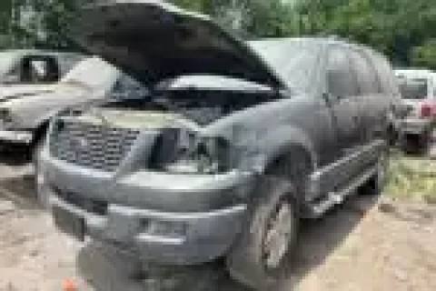 Photo of 2005 Ford Expedition