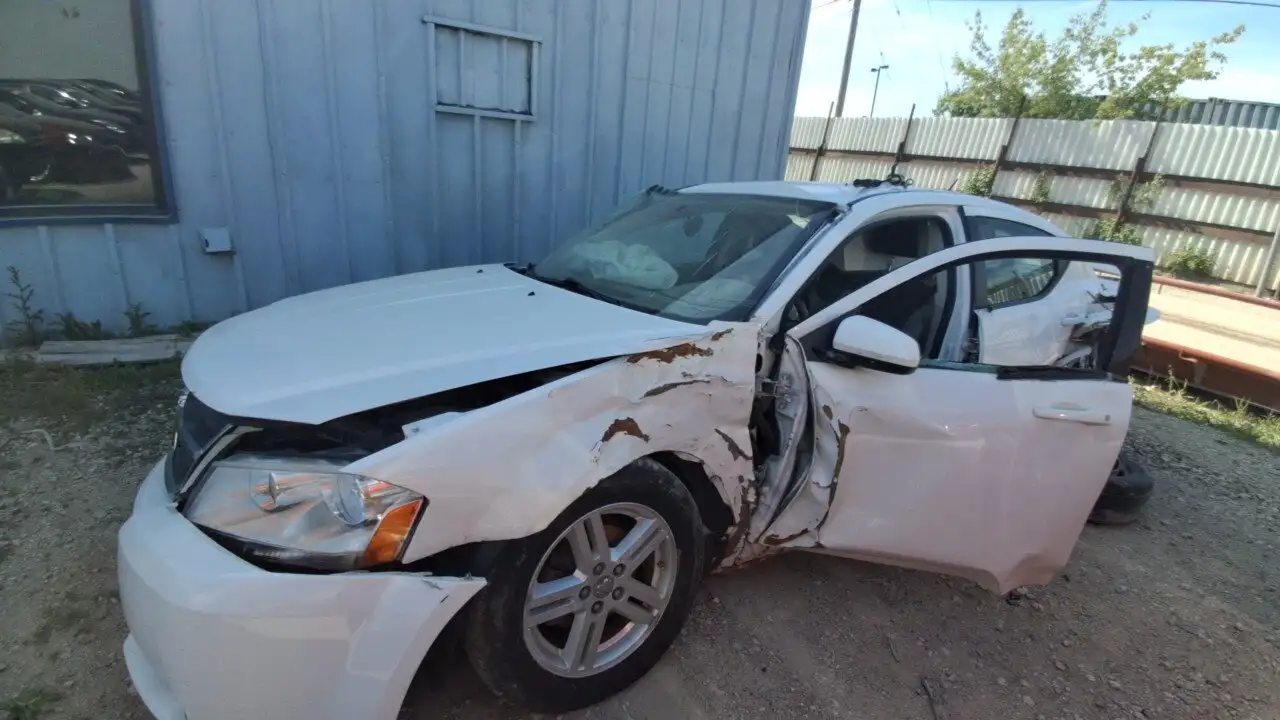 Photo of 2010 Dodge Avenger