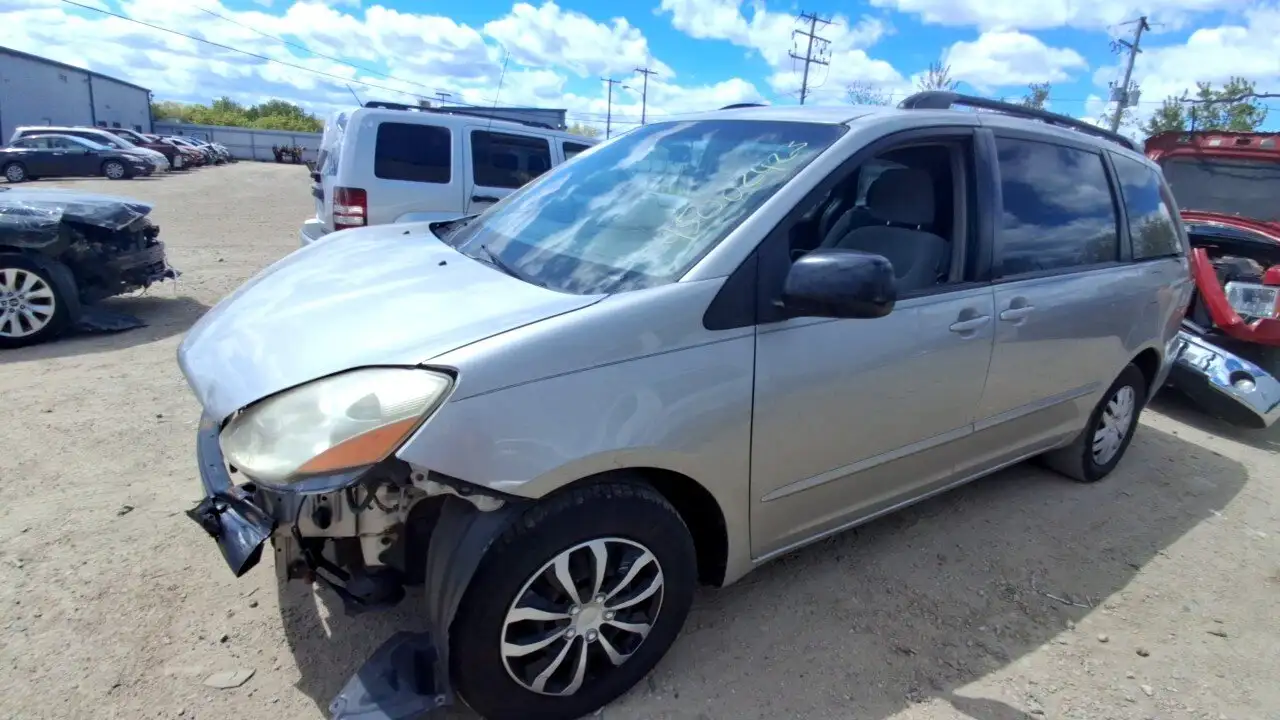 Photo of 2009 Toyota Sienna