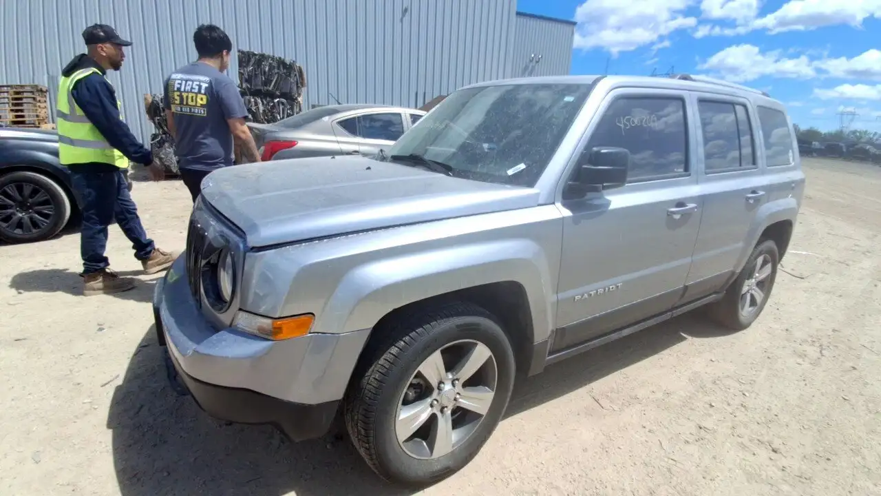 Photo of 2016 Jeep Patriot