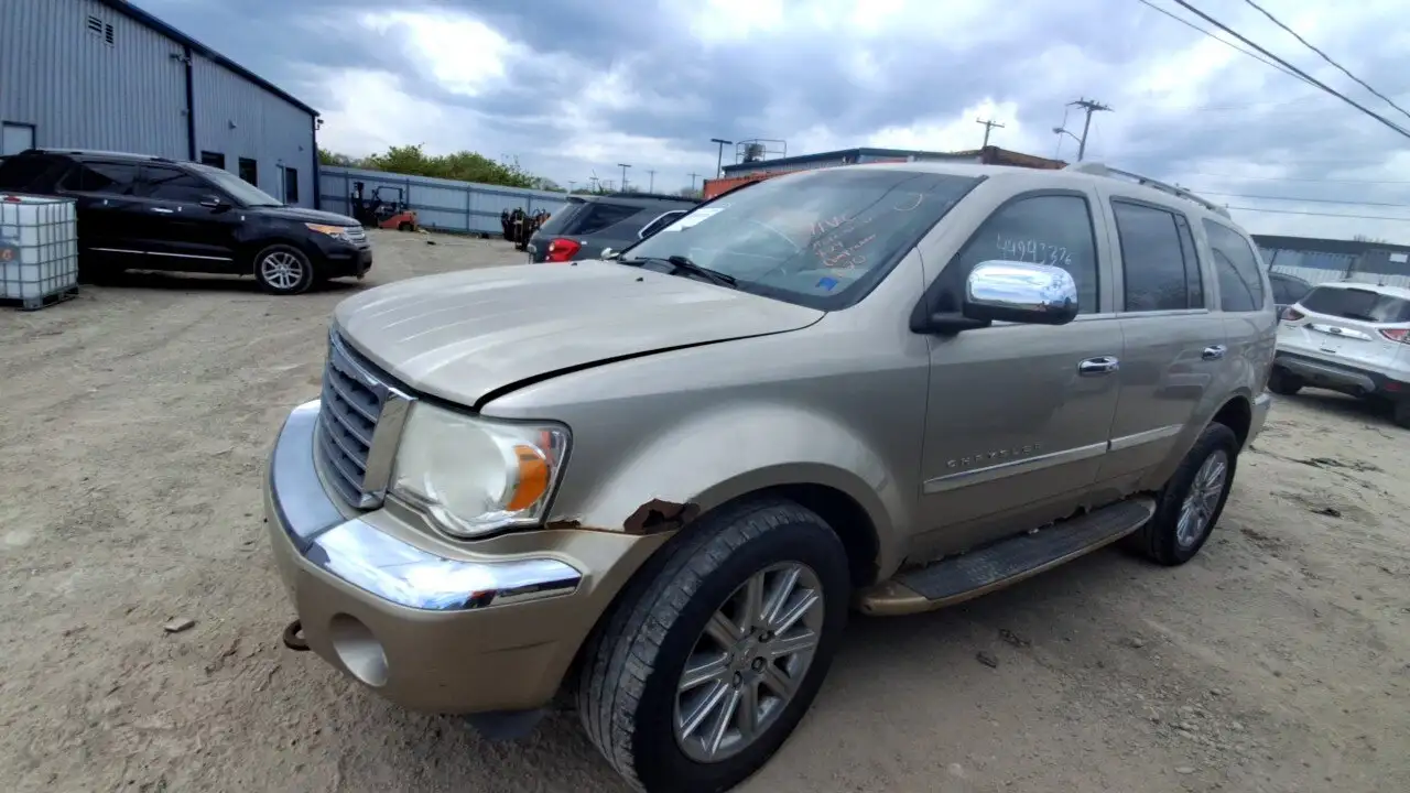 Photo of 2008 Chrysler Aspen