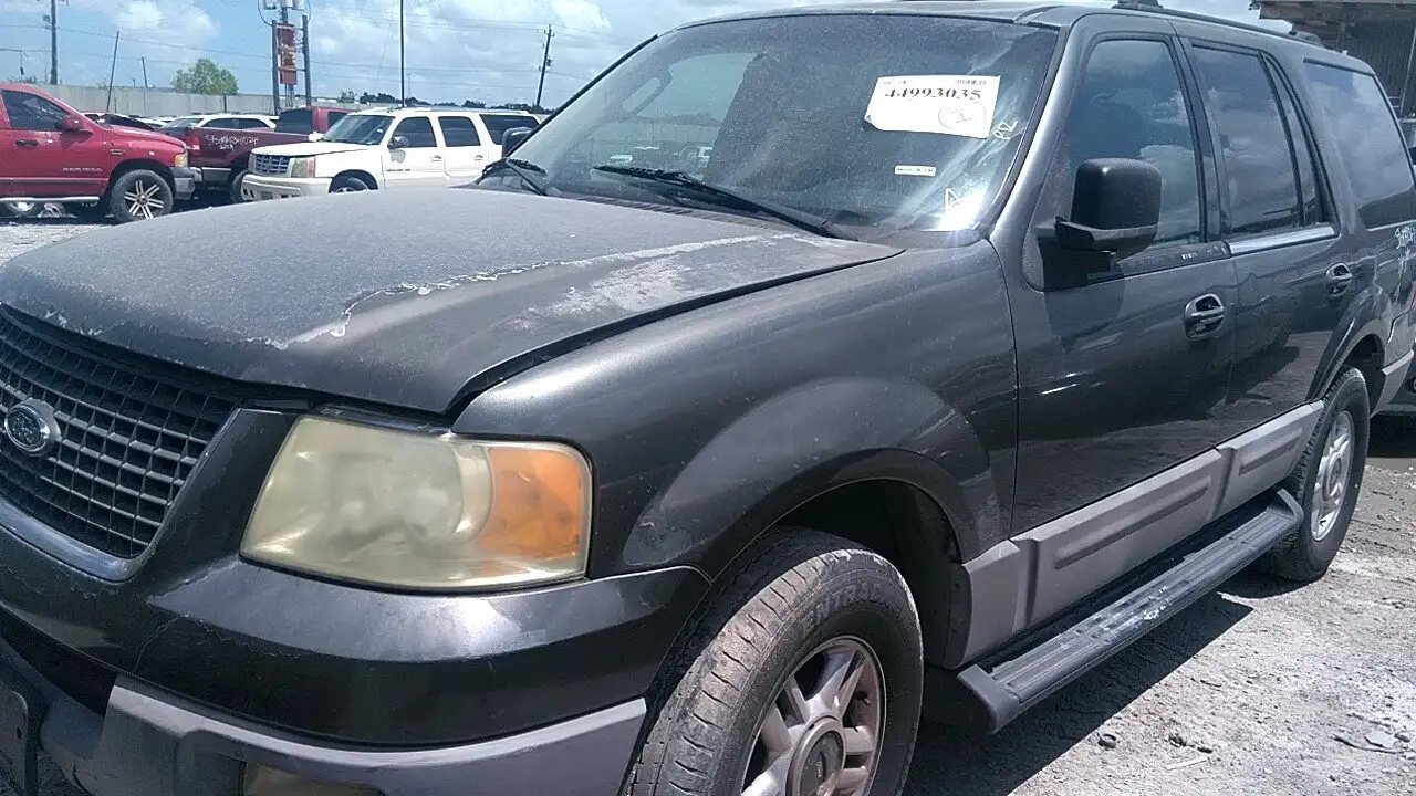 Photo of 2003 Ford Expedition