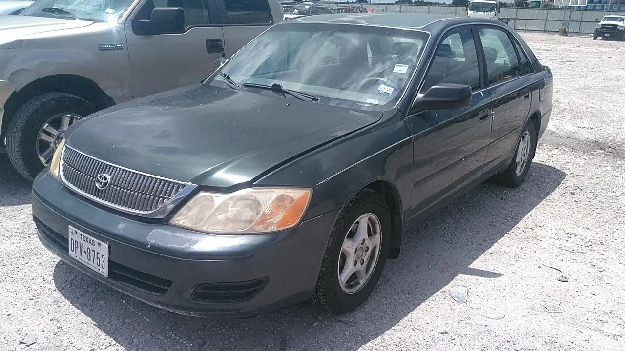 Photo of 2000 Toyota Avalon