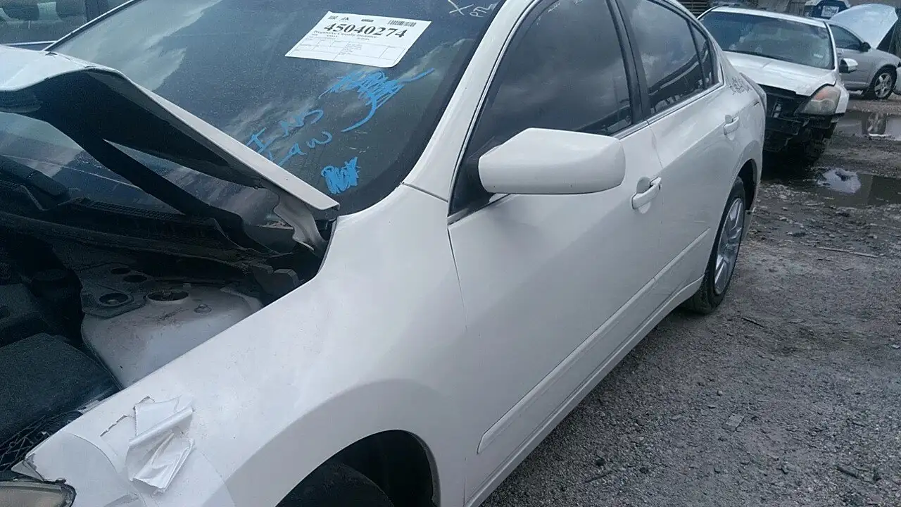 Photo of 2009 Nissan Altima