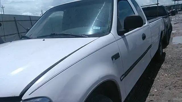 Photo of 1997 Ford F-150