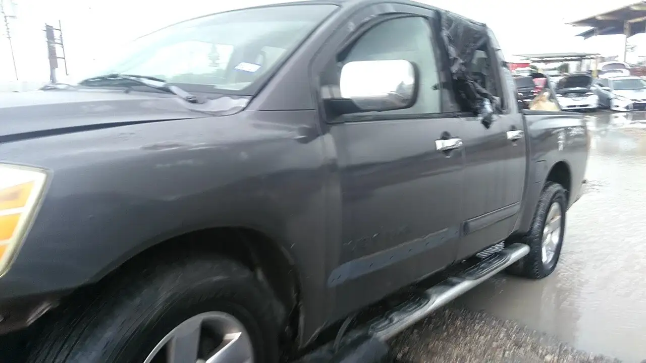 Photo of 2006 Nissan Titan