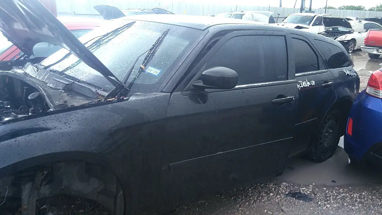Photo of 2006 Dodge Magnum