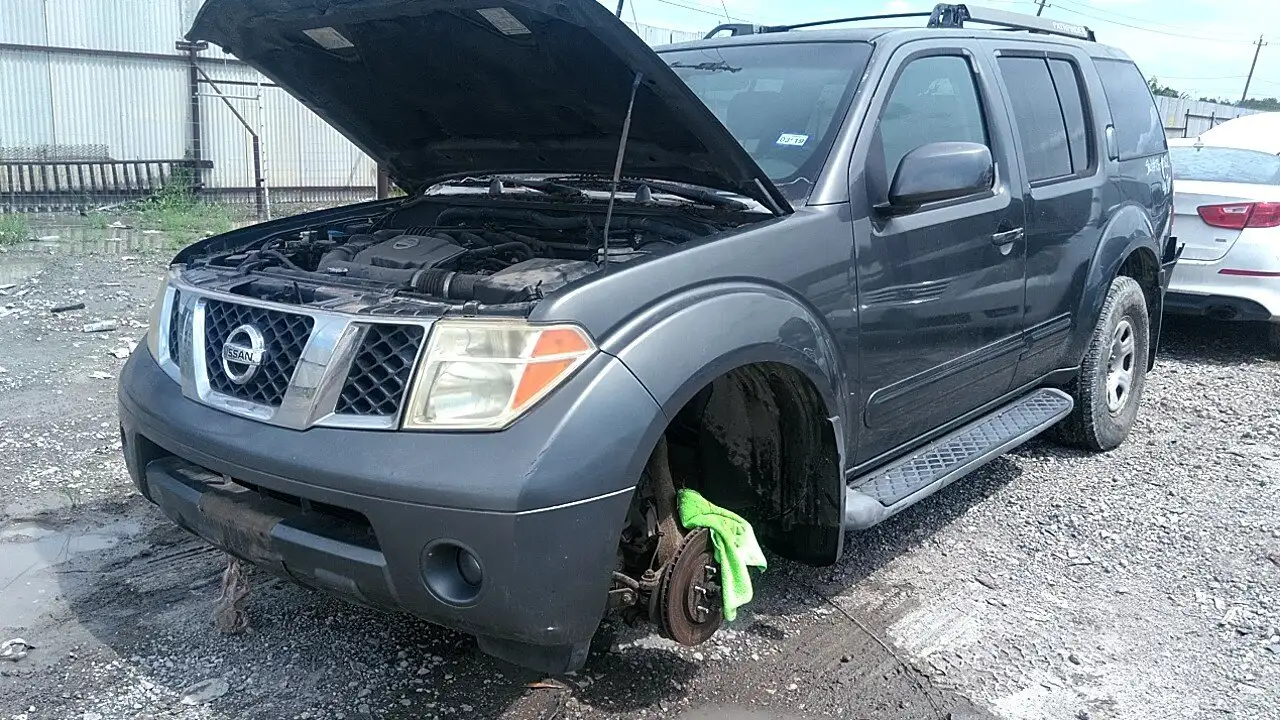 Photo of 2005 Nissan Pathfinder