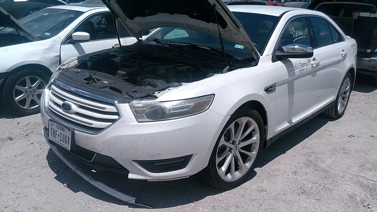 Photo of 2014 Ford Taurus