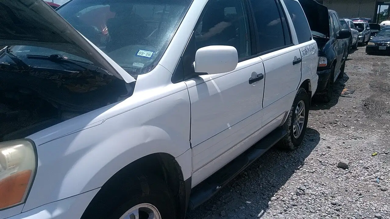Photo of 2003 Honda Pilot