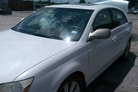 Photo of 2005 Toyota Avalon