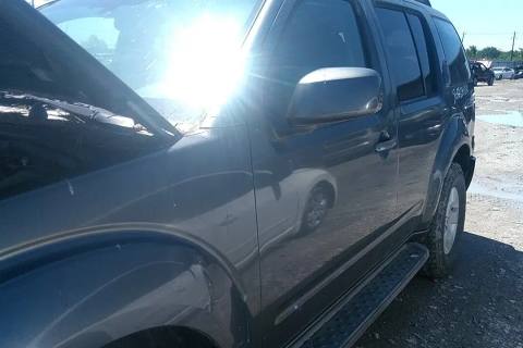 Photo of 2005 Nissan Pathfinder