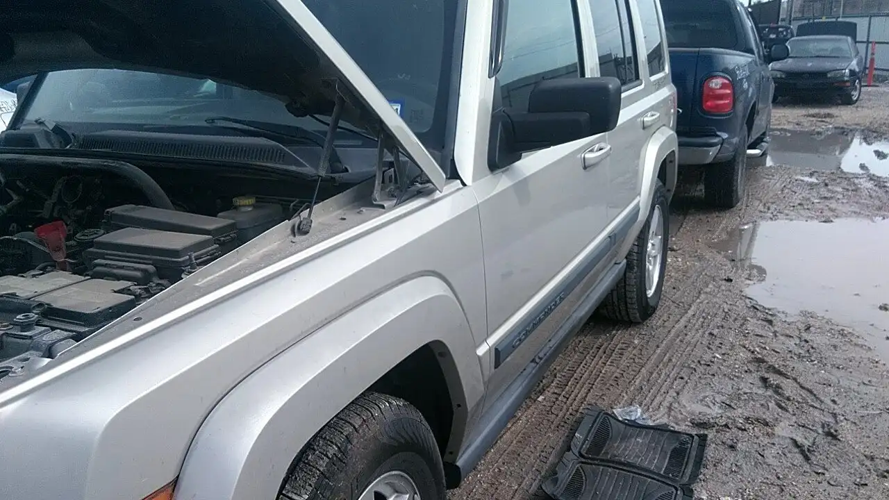 Photo of 2007 Jeep Commander