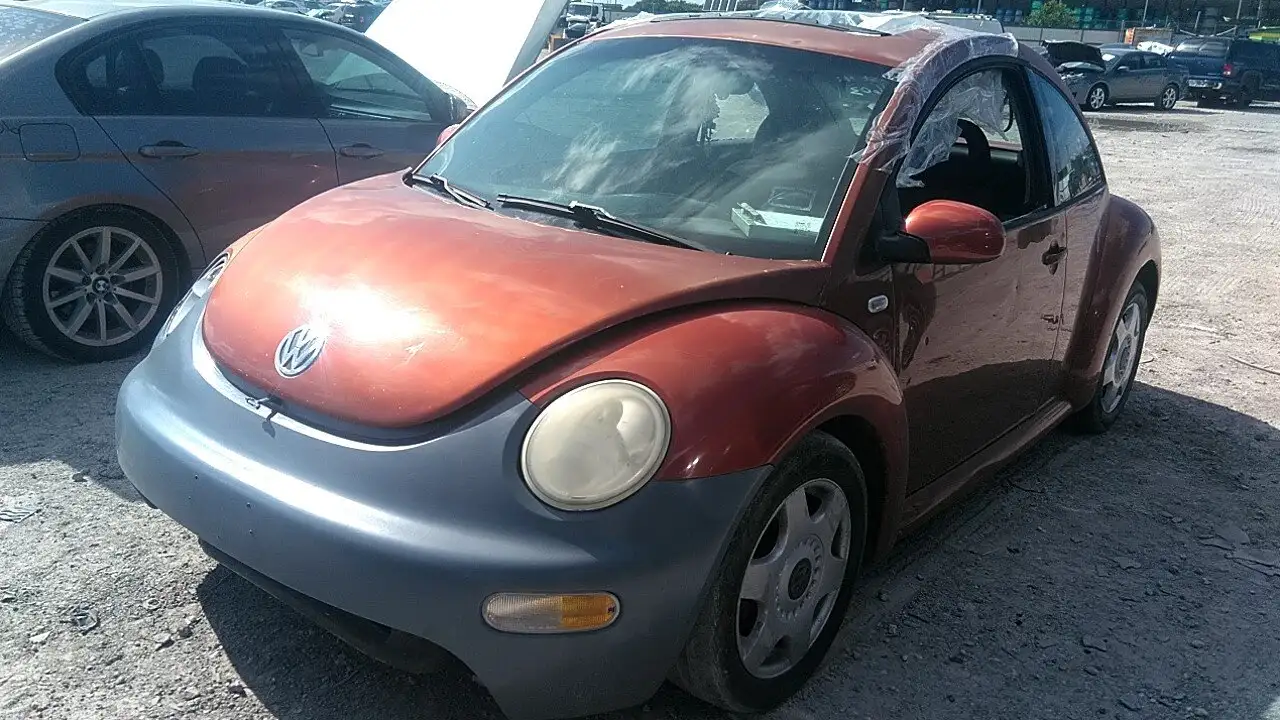 Photo of 2001 Volkswagen Beetle