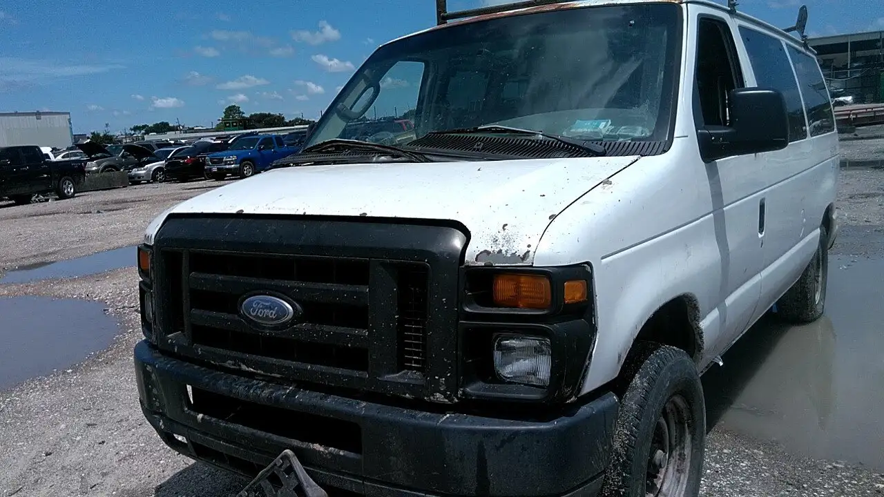 Photo of 2008 Ford E-150