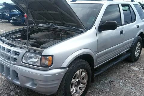 Photo of 2002 Isuzu Rodeo