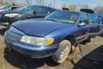 Photo of 2002 Lincoln Continental