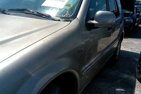 Photo of 2001 Mercedes-Benz Ml320